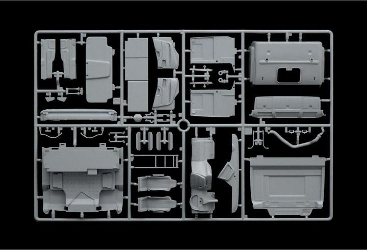 Produktbild Italeri IVECO E5 Hi-Way Abarth