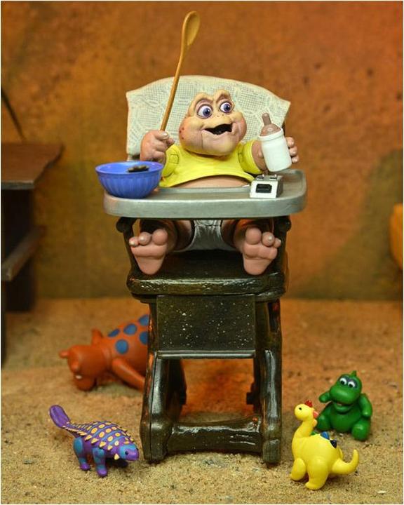 Image du produit Neca Dinosaurs figurine Ultimate Baby Sinclair 18 cm