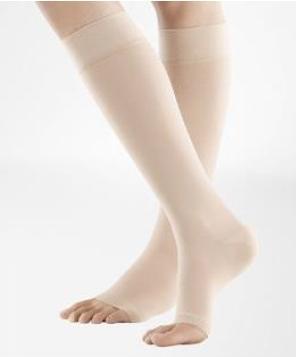 Produktbild Veno Train SOFT AD KKL2 M normal/long offene Fussspitze creme Haftband Noppen 3cm (M)