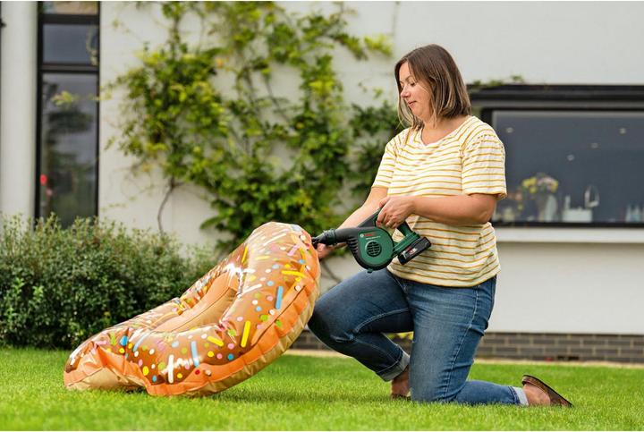 Actual product image Bosch Home & Garden UniversalLeafBlower 18V-130 (Rechargeable battery operated, Leaf blower)