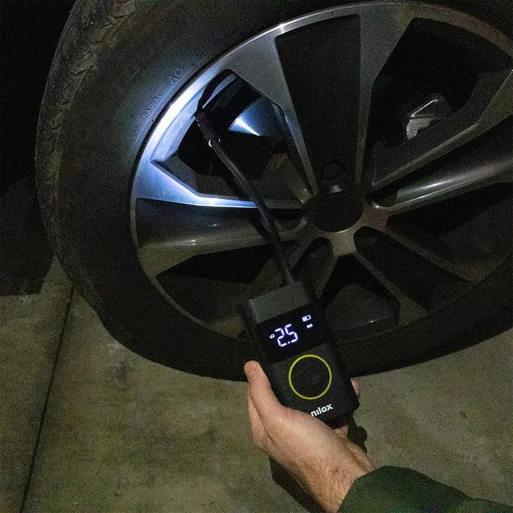 Actual product image Nilox Compressore ad Aria Portatile Multifunzione