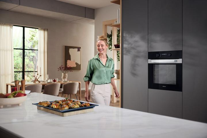 Produktbild Miele Einbau-Backofen H 2851 BP Edelstahl CleanSteel