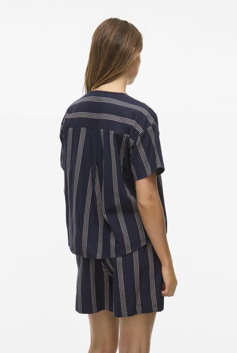 Actual product image Vila VIPRISILLA Oberteil mit kurzen Ärmeln (36)