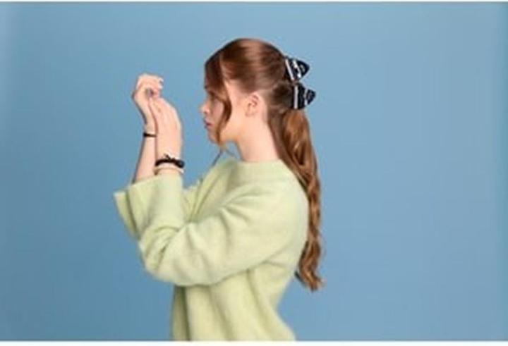 Produktbild Invisibobble Apres Ski Everclaw Bonfire Night - 1 Stück (1 Stk.)