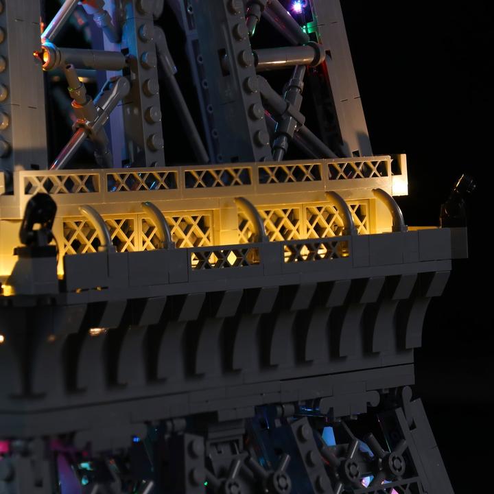 Image du produit BrickBling Kit d'éclairage LED pour LEGO Tour Eiffel (10307), télécommande incluse