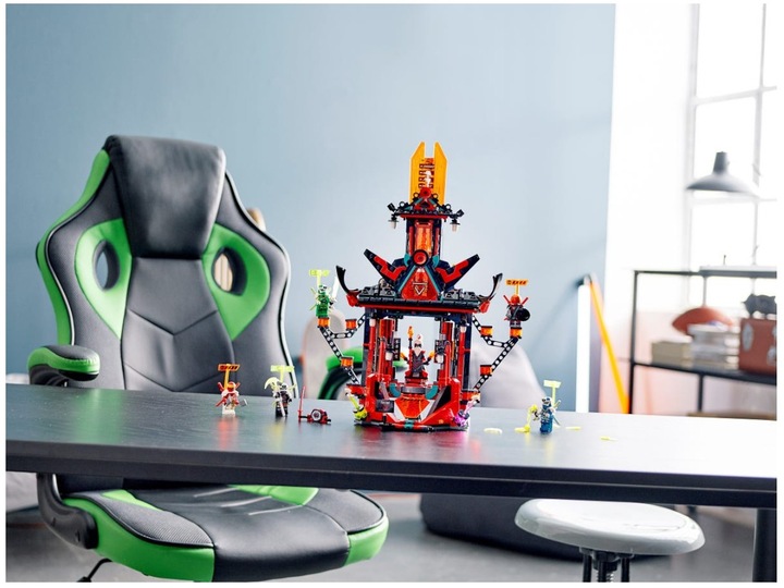 Actual product image LEGO Temple of nonsense (71712, LEGO Ninjago)