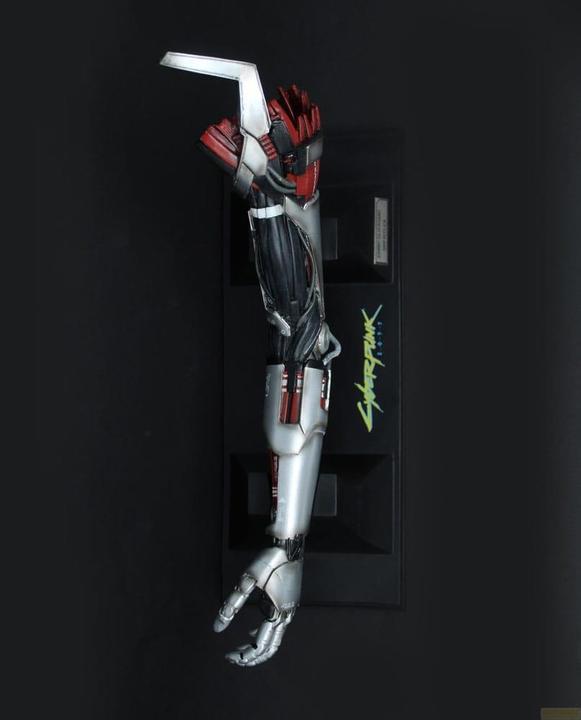 Produktbild Neamedia Cyberpunk 2077: Johnny Silverhand Arm Replica