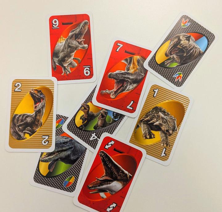 Produktbild UNO Uno Jurassic World 4 (Deutsch, Multilingual, 2 - 10 Spieler)