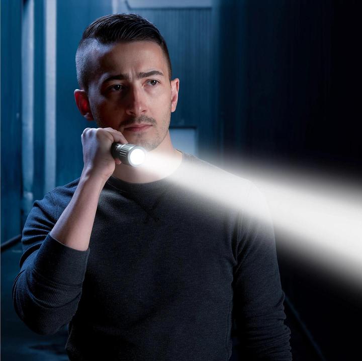 Actual product image Nite Ize Inova T4R Oplaadbare tactische Led zaklamp Zwart + Internationale Stekkers (12.70 cm, 20 lm)