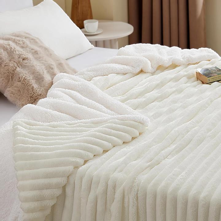 Produktbild Wave Sherpa Kuscheldecke (150 x 200 cm)