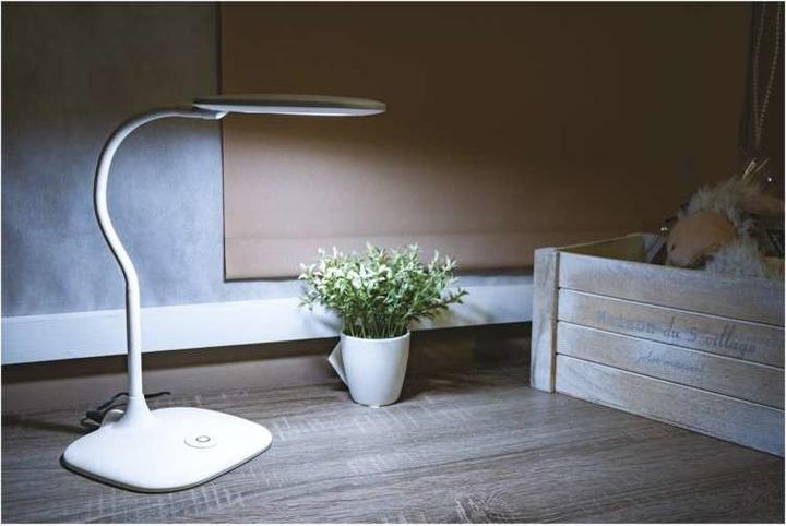 Produktbild Emos Stella (500 lm)