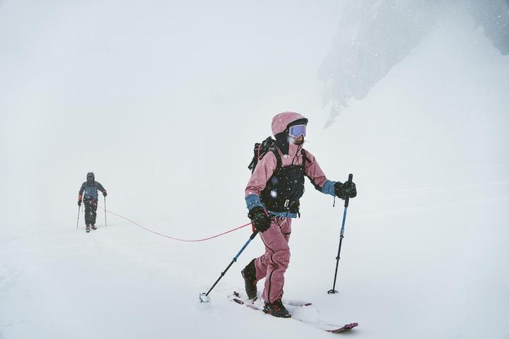 Produktbild Peak Performance Women's Vislight GORE-TEX C-Knit Jacket (L)