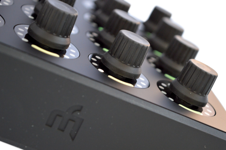 Actual product image DJTechTools DJTT Midi Fighter Twister (Controller)