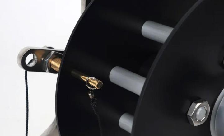 Actual product image Stucki Thun Windlass cabin version