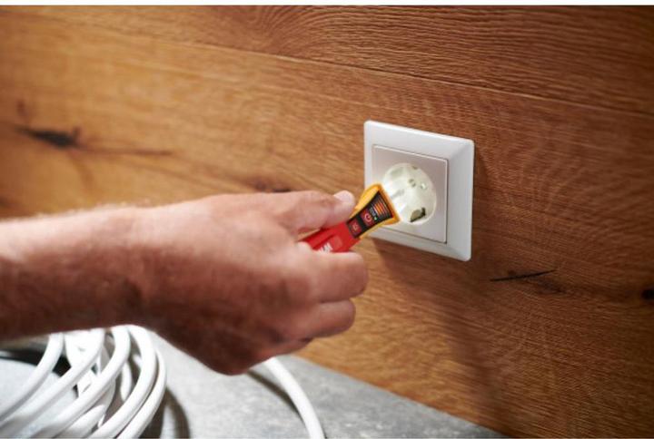 Actual product image Wiha Voltage Detector Volt Detector (CAT IV)
