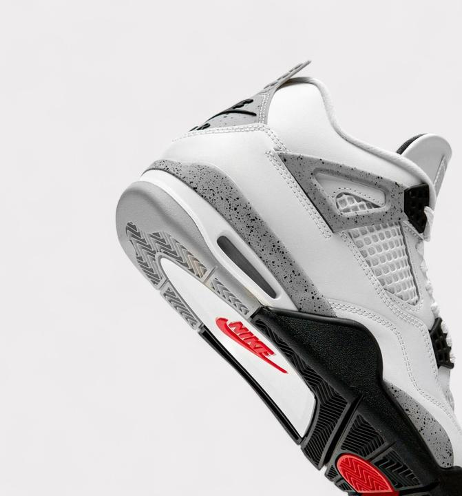 Actual product image Nike Air Jordan 4 (42.5)