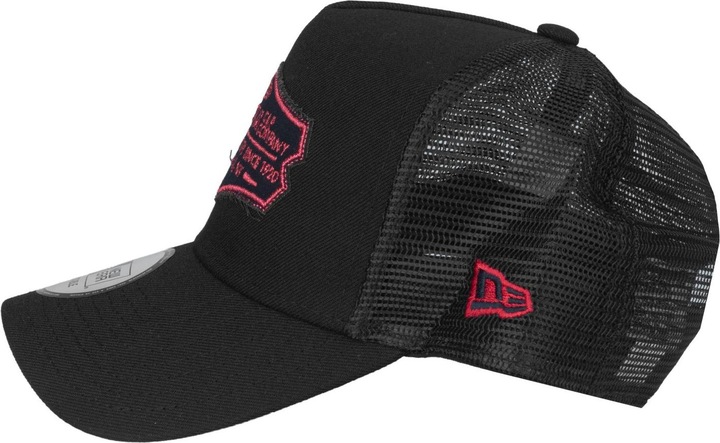 Actual product image New Era Adjustable Trucker Cap - RETRO PATCH black / red (One size)
