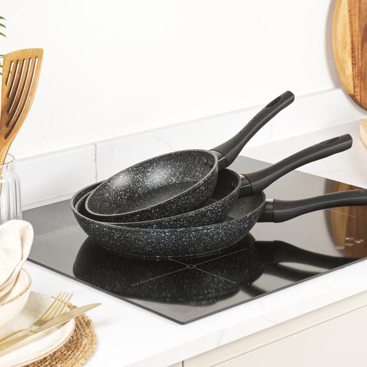 Immagine prodotto Salter BW11459BRMFOB Megastone Thermo Collar 3-Piece Frying Pan Set - 20/24/28cm (Set di pentole e padelle da cucina, Alluminio)