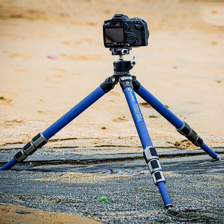 Produktbild Leofoto trikojis Poseidon LP-284C + LH-30 trikojis (Carbon, Kunststoff, Metall)