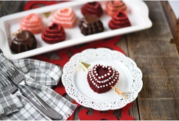 Immagine prodotto Nordic Ware Teglia a cuore a strati