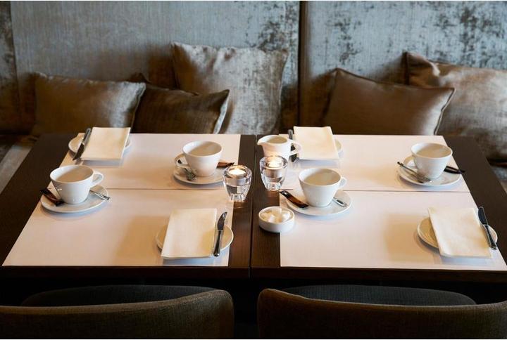 Produktbild Duni Papier-Tischsets 30 x 40 cm schwarz (30 x 40 cm)