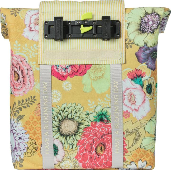 Actual product image Basil Bloom Field (20 l, Luggage carrier bag)