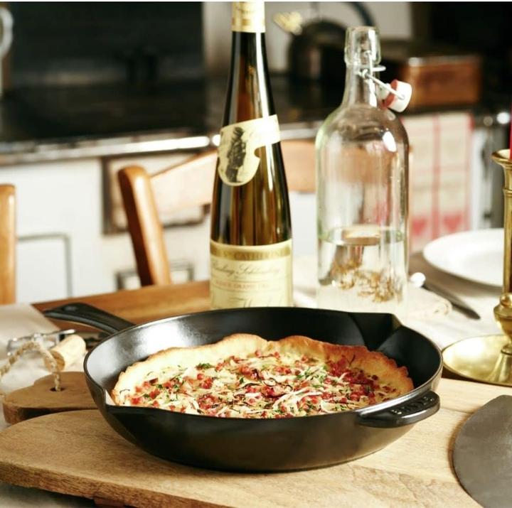 Actual product image Staub Frying pan (Frying pan, Cast iron, 26 x 6 cm)