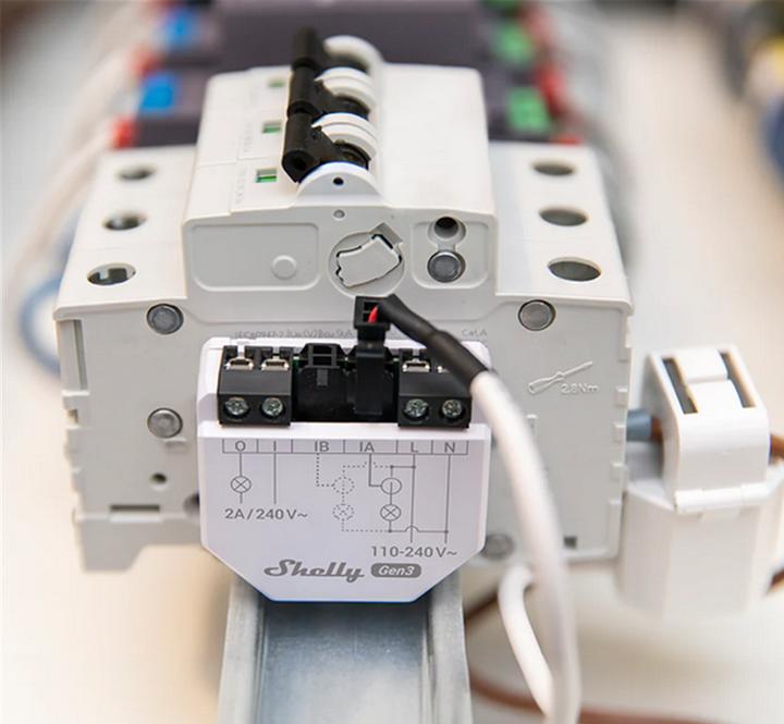 Actual product image Shelly EM Gen3 1 x 50A CT included