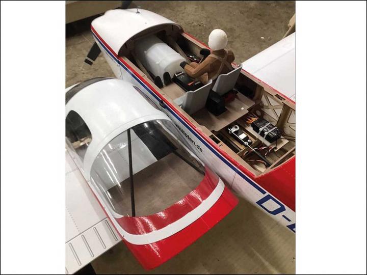 Actual product image Vq Models Piper PA-38 Tomahawk / 1900mm ARF (Multi motor)