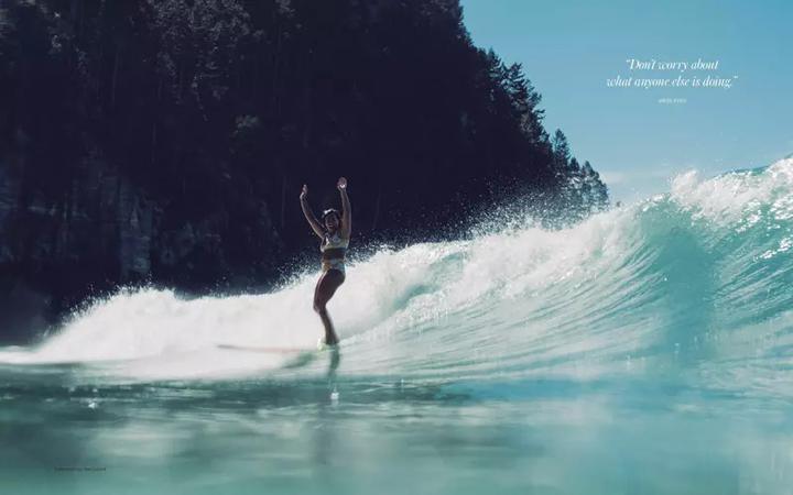 Produktbild Surf Like a Girl (German) (Deutsch, Carolina Amell, 2019)