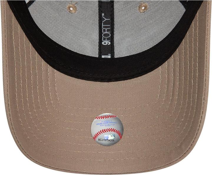 Actual product image New Era 9Forty Strapback Cap - New York Yankees ash brown (One size)