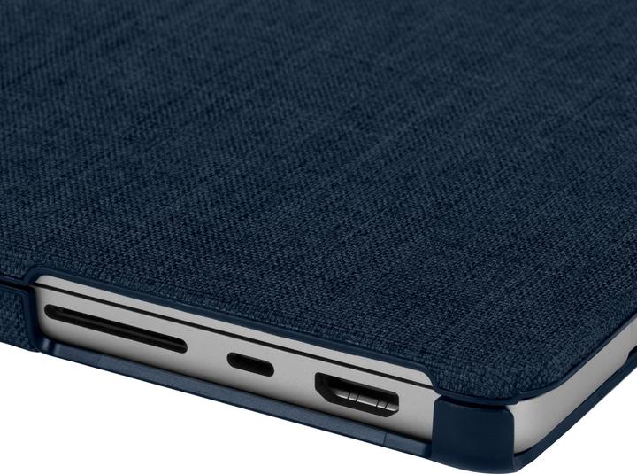 Actual product image Incase Woolenex (16", Apple)