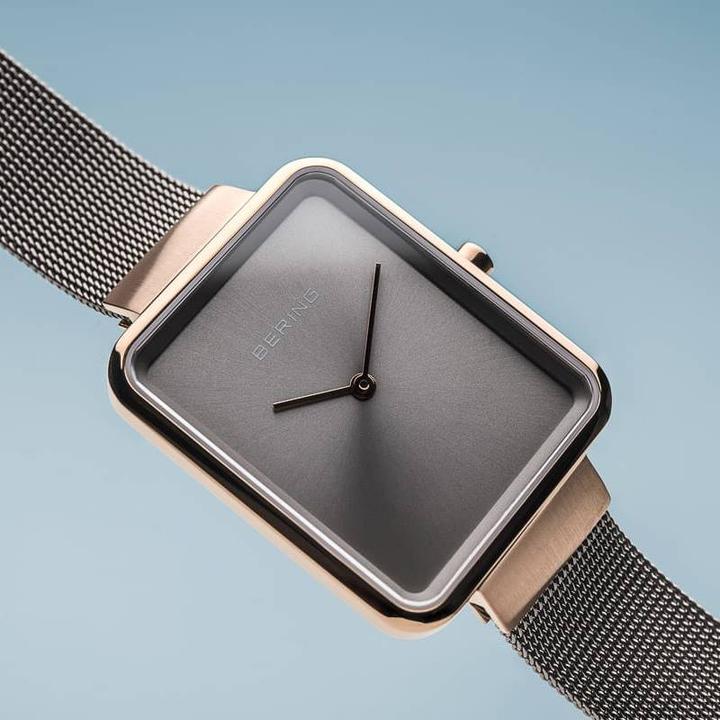 Immagine prodotto Bering Classic (Orologio da polso analogico, 28 mm)