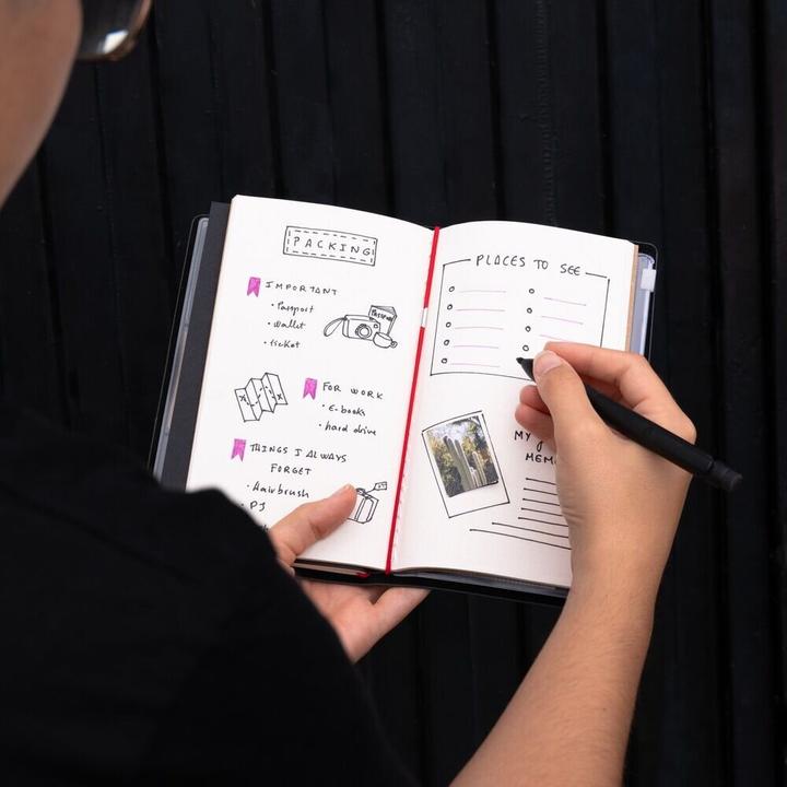 Immagine prodotto Stranger Things travel notebook (Righe, Copertina morbida)