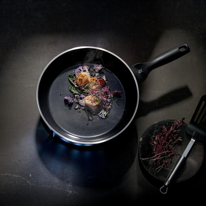 Actual product image WMF CeraDur Professional (28 cm, Frying pan, Stainless steel)