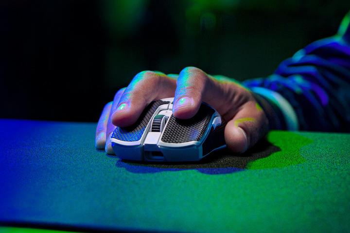 Image du produit Razer Viper V2 Pro (Sans fil, Filaire)