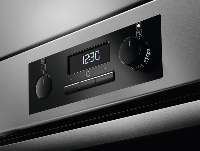 Actual product image AEG BEB352010M