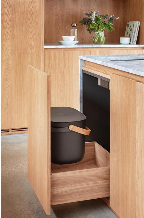 Produktbild Eva Solo 16 liter - Genanvendt kunststof/genanvendt bambus - Sort (16 l)
