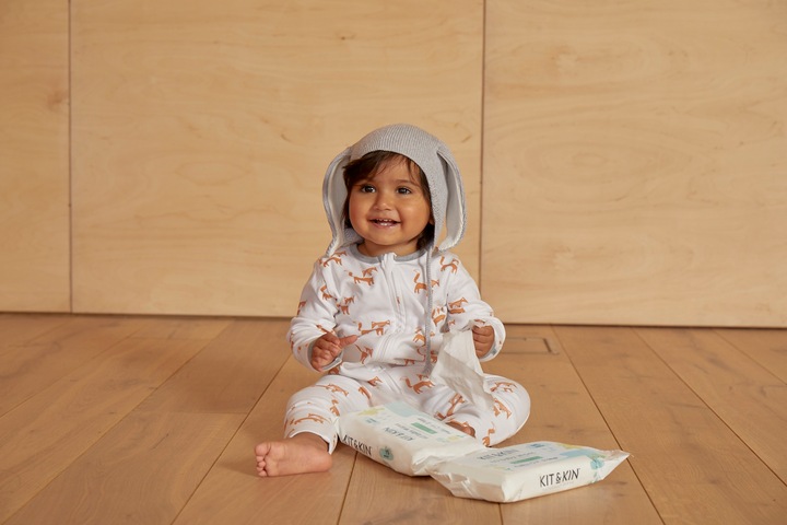 Actual product image Kit & Kin Wipes (60 Piece)
