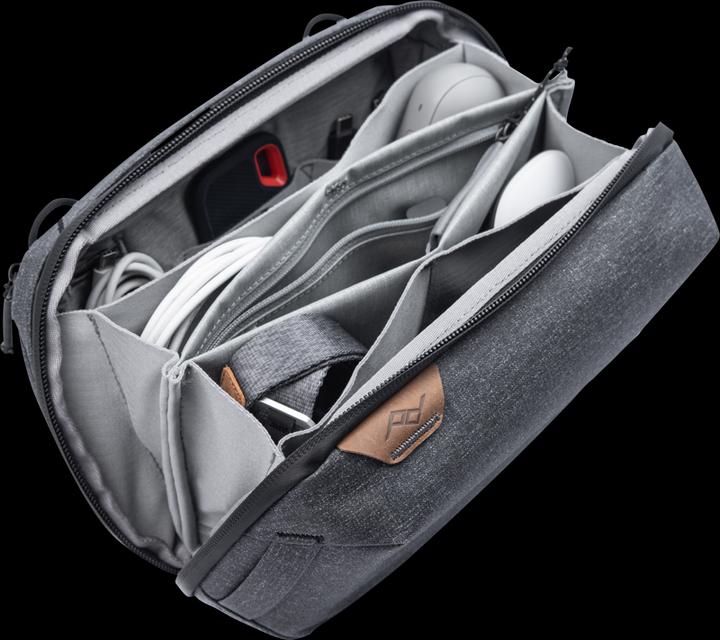 Actual product image Peak Design Tech Pouch (Camera case, 2 l)