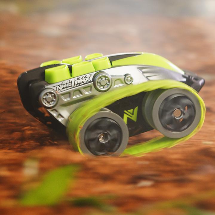 Image du produit Nikko 10181 Nano Trax Voiture RC télécommandée, Mini véhicule chenillé tout-terrain, Petit char...