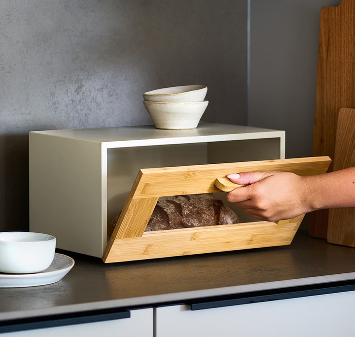 Produktbild Zeller Present Brotkasten mit Bambusfrontklappe Metall 36x23x19.5 cm