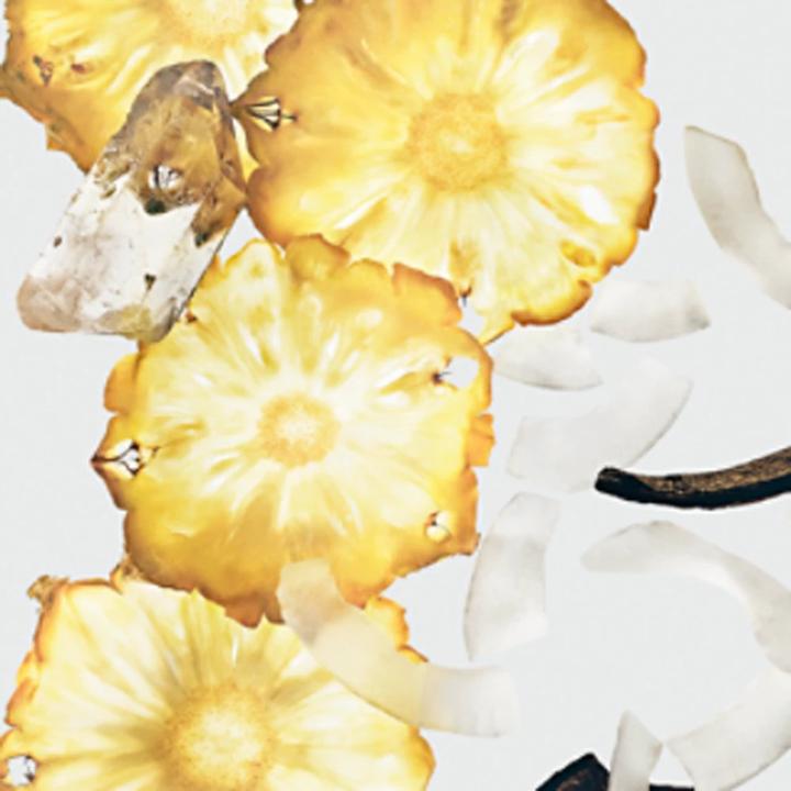 Produktbild Calvin Klein Silky Coconut (236 ml, Body Mist, Körper- & Haarduftspray, Blumig, Kokosöl, Vanille)