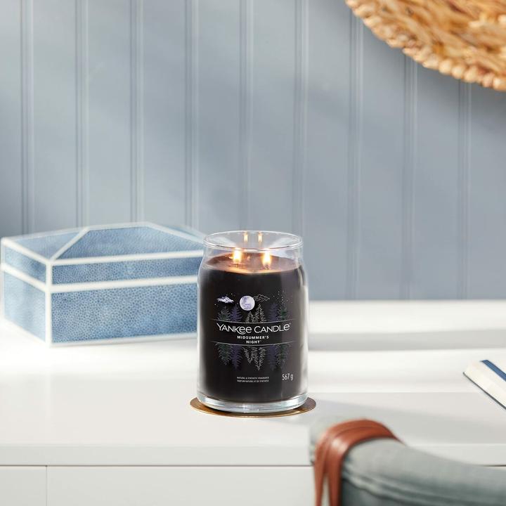 Produktbild Yankee Candle Duftkerze Midsummer's Night Signature Large Jar (567 g)