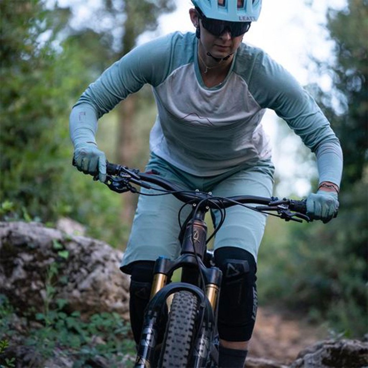 Actual product image Leatt Women's MTB All-MTN 3.0 (M)