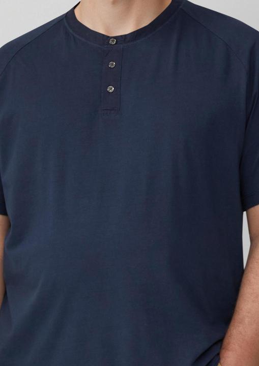 Produktbild S.Oliver T-Shirt Henley-T-Shirt mit Raglanärmeln und Garment Dye (6XL)