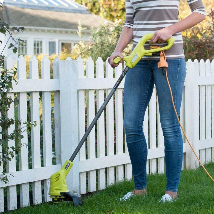 Image du produit Ryobi Tondeuse à gazon électrique RLT3525 2 (Fils coupe-herbe)