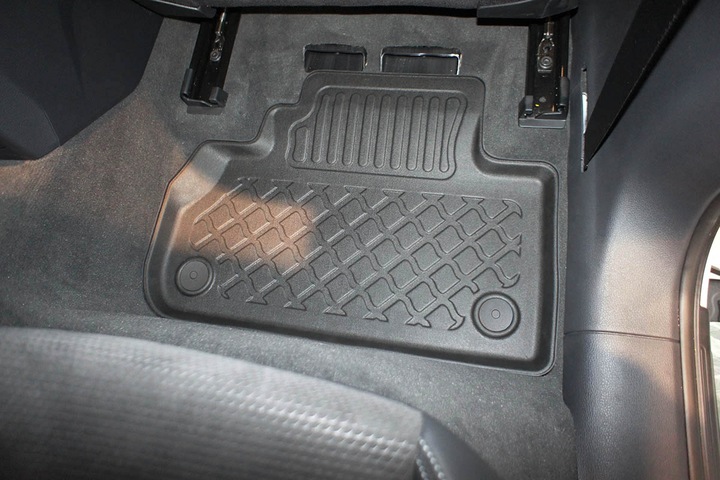 Actual product image Aristar All Weather Floor Mats for Audi Q5 from 2017 until today (1 set of 3 doormats)