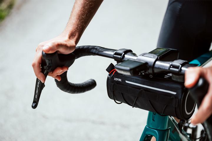 Actual product image Zefal Handlebar bag Z ADVENTURE F1 200x90x90 mm 1.2 l 130 g (1.20 l, Handlebar bag)