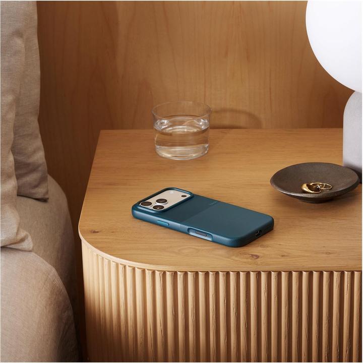 Actual product image Beats Rugged Case (Apple iPhone 17 Pro Max)